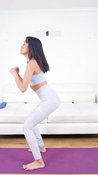 Minik 95 lb Asyalı kız Jade Kimiko oyuncu seçmelerinde dölleniyor