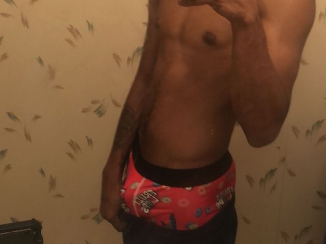 How Does He Look (EJJJ)