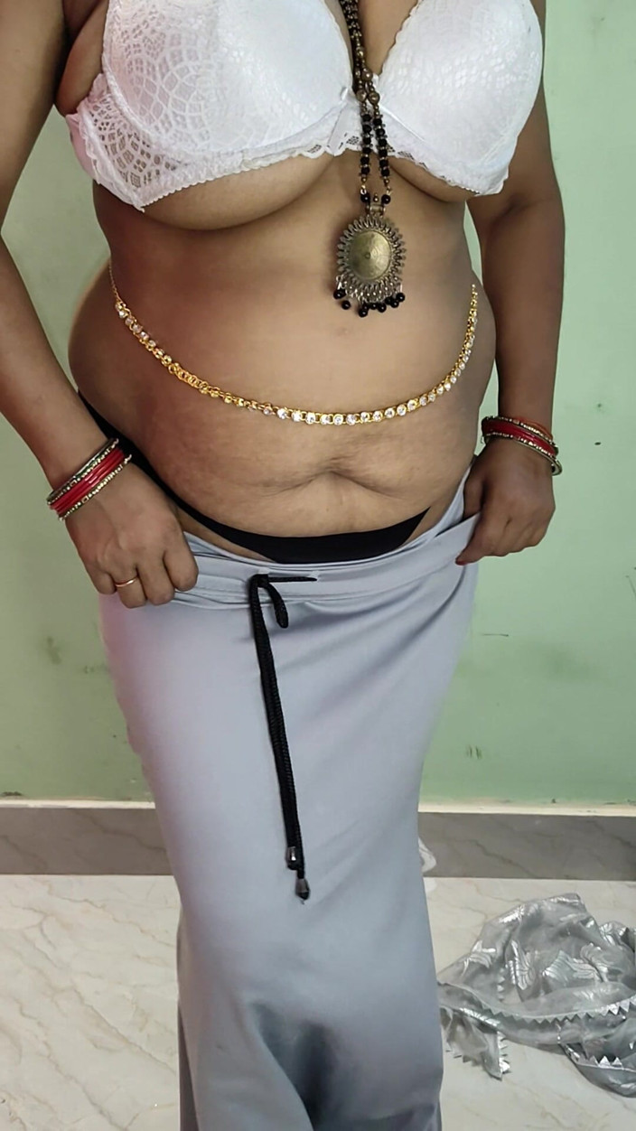 Kavita suman: Donnona indiana moglie danza nuda parte 2