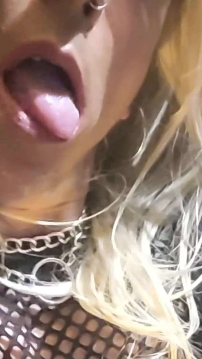 LuziaTv: Luziatv pózuje až do análního orgasmu
