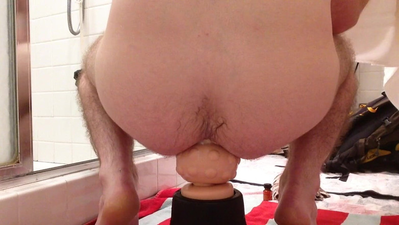 Turtlewax: 肛交乐趣 - 在浴室里玩弄我的菊花