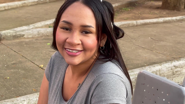 GIULIANA_BIG: Stranger on the Street Gives Me Bills in Exchange for...