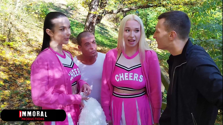 Immoral Productions: 巨大的屁股联谊会荡妇lady gang和vera jarw和怪物鸡巴jock haze他们的老师在狂野的三人行