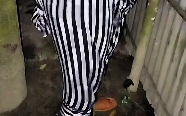 Deshi women: Aku lagi asik dientot habis-habisan sama pacarku di luar ruangan