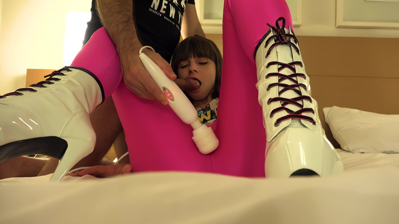 Sun7 Fetish: Pompino POV E Masturbazione in Pantaloni Da Yoga