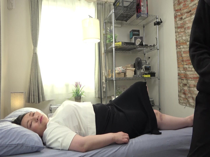 MBM3988: P079g04 a Teacher Whose Sexual Desire Cannot Be Suppressed by...