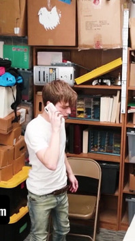 Youngperps - Bratty Attitude Twink dostane Anshole Pulverized od Hung 2 Ochranka