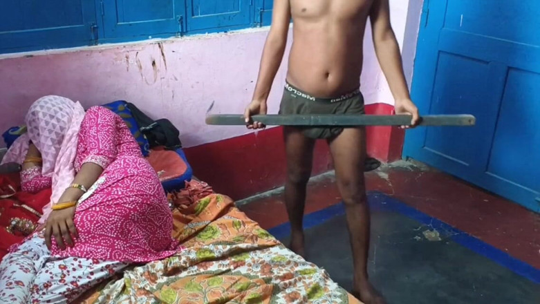 Sobha rani: Chica del pueblo bhabhi en video de sexo duro viral...
