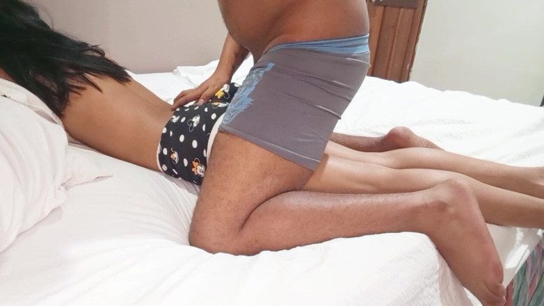 Skinnydanie21: Warming up My 20 Year Old Stepsister's Pussy Before Getting Penetrated