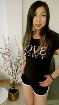 ฉันอยากเล่นบทน้องสาวเลี้ยง แล้วพี่ให้น้ำเงี่ยนหมดปากฉัน - Spanish JOI