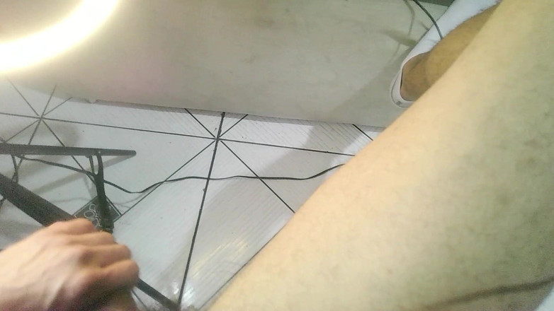 Virtual ToyBoy: Vieni a Fare Del Male a Questo Maschio Cattivo?