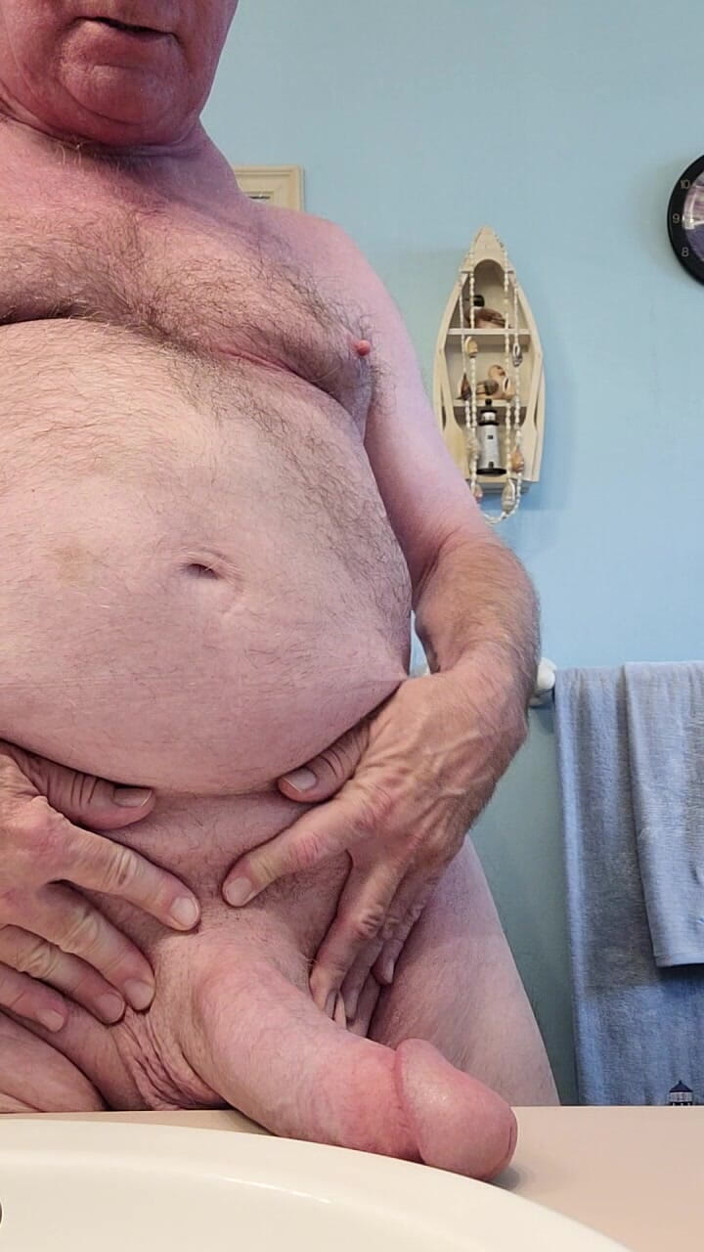 DaddyLNargo: Papi kehrt zurück zum streicheln