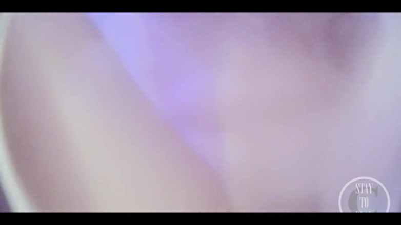 Lina Free: POV : pisse et éjaculation sur ton visage !