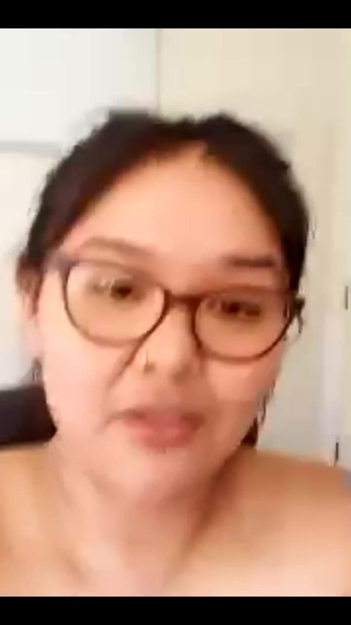 DeesDeepThroat: Going Live While at Work