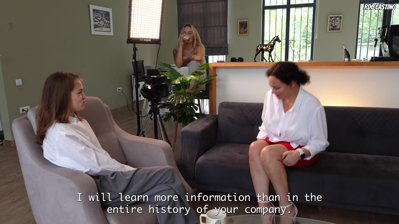 RDC Casting: オクサナ・カティシェワがインタビューで親密な生活の詳細を明かした!寝取られ夫の目の前で!