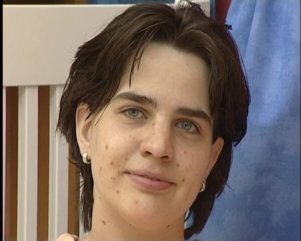 YOUR FIRST PORN: Peggy o femeie complet normală este, de asemenea, necesară - Peggy