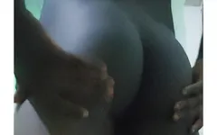 Mông căng tròn mềm mại