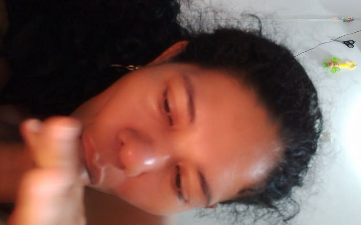 Valkyrieandluigy: Girlfriend Sucking Delicious