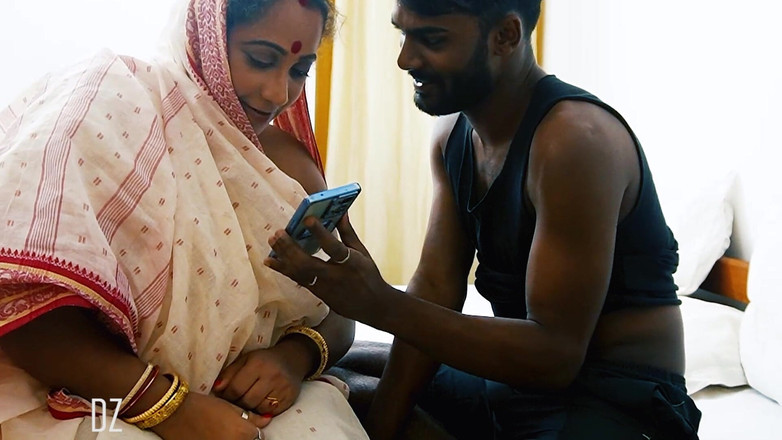 Daizo Premium: Madrastra Atrapó Mano Roja Y Follada Al Estilo Indio