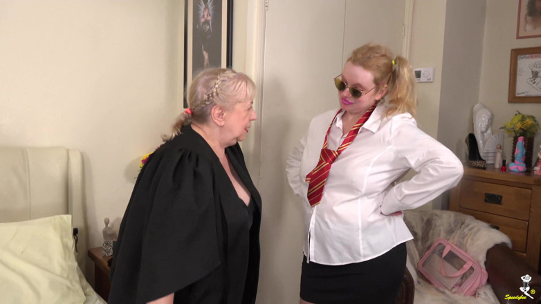 Dirty Doctors Clips - Mature British Lesbians: Triệu hồi đến hiệu trưởng