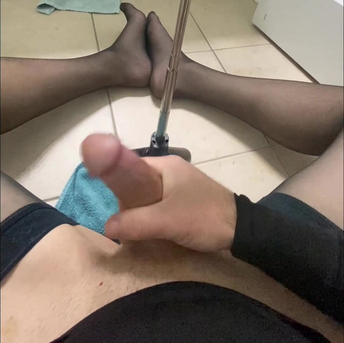 MadisonCD2025: Část 2 Crossdresser honění a kompilace mrdky Sissy ve spodním prádle...