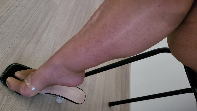 MisS Angel: Happy in Nylons