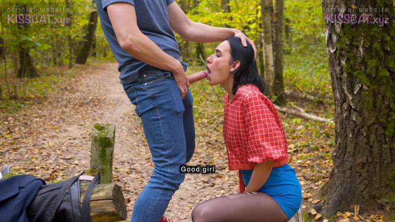 KissCat: Ejen awek Rusia untuk blowjob selamba &amp; kongkek dalam gaya doggy
