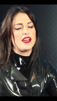 Latexový rozhovor pro Latex Fashion TV 12/12
