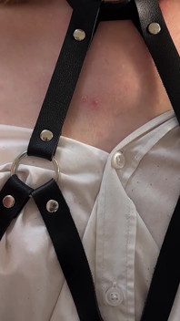 Strappy shirt Pixie Kitchen Glow - Đồ chơi sung sướng không thể cạo lông