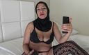 Souzan Halabi: बड़े स्तन वाली मिस्र की शौकिया चोदने लायक मम्मी