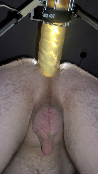 Fuck machine massaker: Velké dildo v zadku s Fuckingmaschine