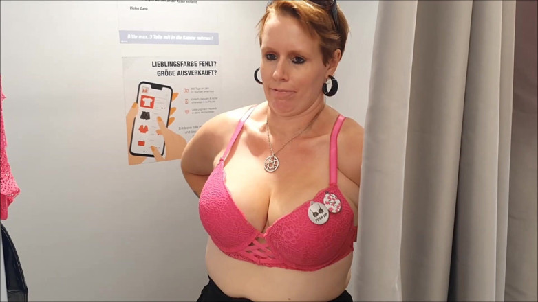 UserBitch1: Beha-passing in De Winkel