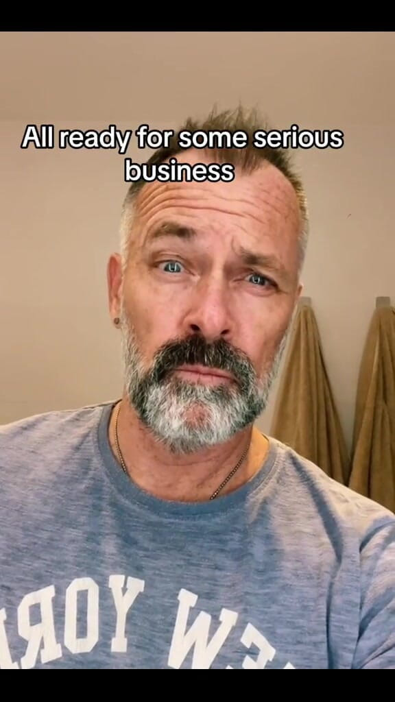 Daddybearvlc: 所有的修剪，准备成为一个成年人!!!它不会持续多久，不要担心..