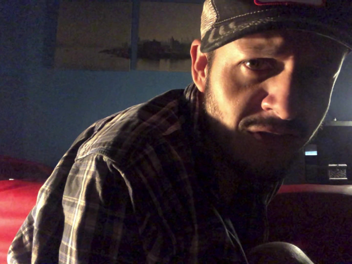 MisterFreak25: Hot Latin Blue Collar a Very Verbal Mexican dan Foreskin...