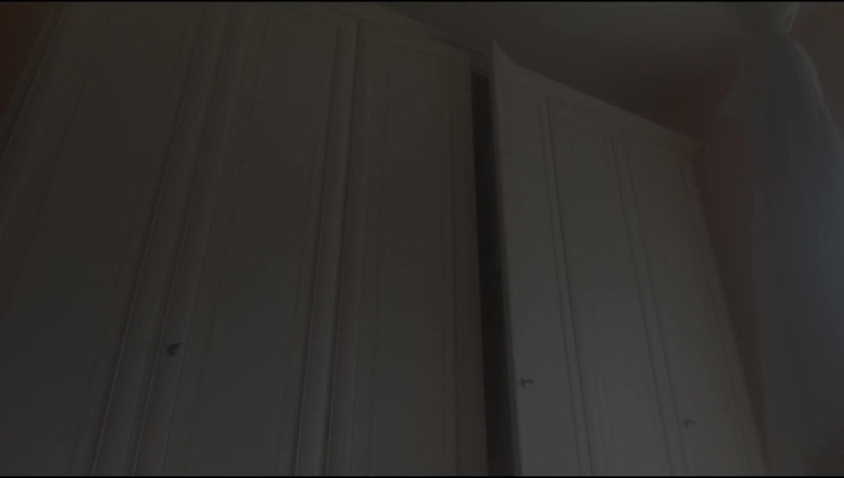 savannahamatoriale: ¡Eres un hermanastro sucio pervertido! ¡Te en la cara!