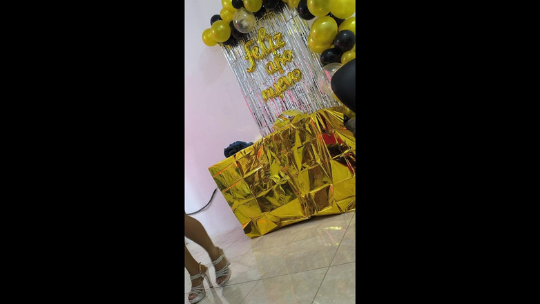 NEGRITA SEXY: Kierownictwo przygotowuje się, aby czekać na swojego szefa w biurze...