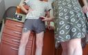 Sweet July: Manos femeninas masturban mi polla en la cocina