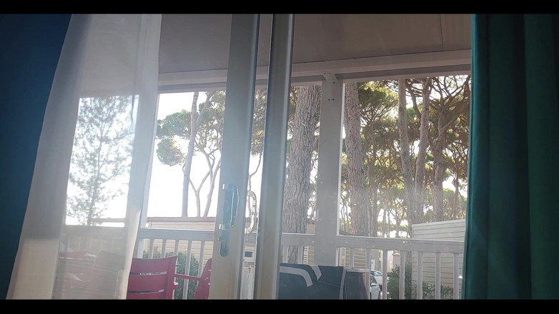 Boy jerking off: Jongen die zich aftrekt 