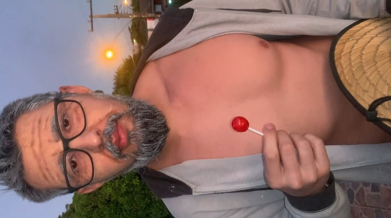 Lucas Neitan: Zlobivý děda šukal nejžhavější mladou dívku v sousedství