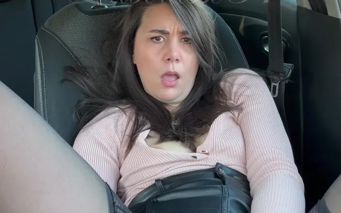 Labouisse31: Multigodes Voiture (ass, Squirt)