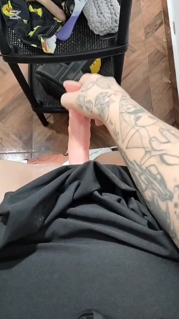 Dalyla: ニュー・トイ・リアル・リアクション