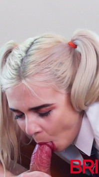 Teen dostane snědenou kundičku a saje ptáka