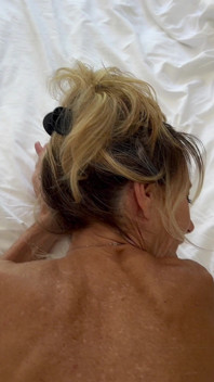Propenso a adorar pau grande enterrado em sua bunda sexy. Parte 2