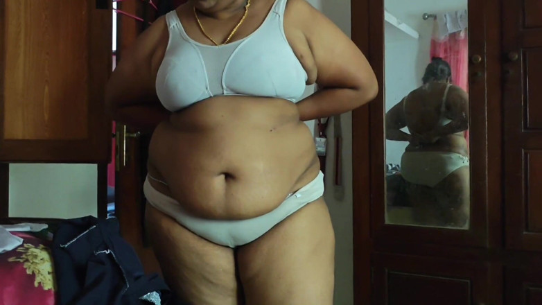 Anne Ipe: Chubby Indian Girl Completely Strips for Camera Before Getting Dressed