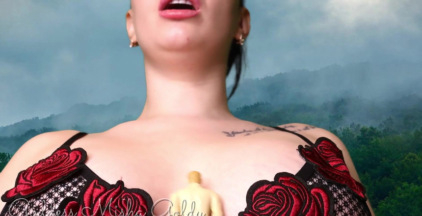 Goddess Misha Goldy: Raksasa yang kuat dan seksi lapar, dan hari ini manusia...