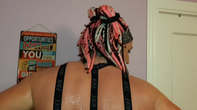 Danaxmuscles: Plier les barres nues