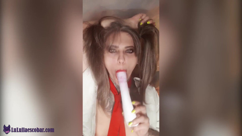 Lulla Escobar: Azgın öncü striptiz dansı, tutkuyla seks oyuncağını emiyor ve amına mastürbasyon...