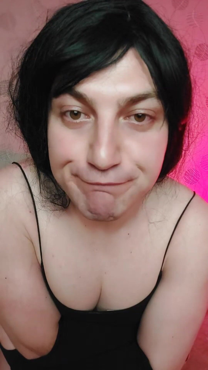 Kitty_Cross: Vrouwelijke energie in elke stap