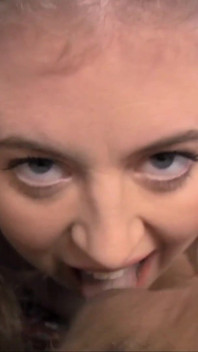 Harige Amateur-milf Pijpbeurt Uit De Jaren 000!