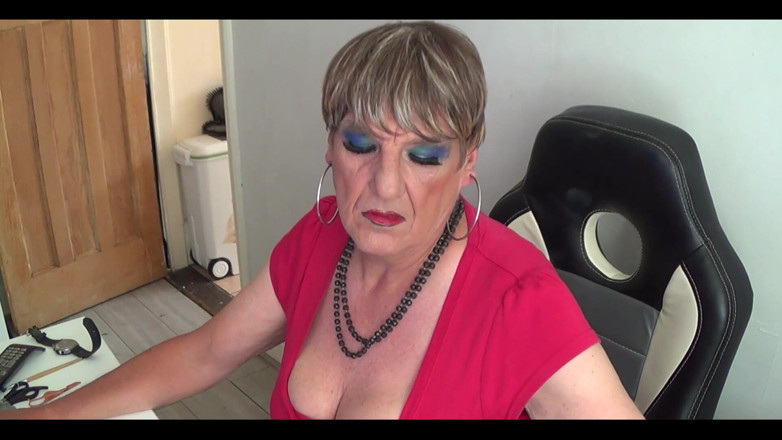 Mature Tina TV: Сеанс веб-камери